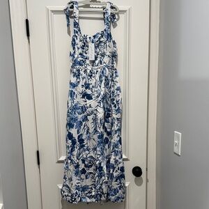 Floral Blue and White Women's Dress